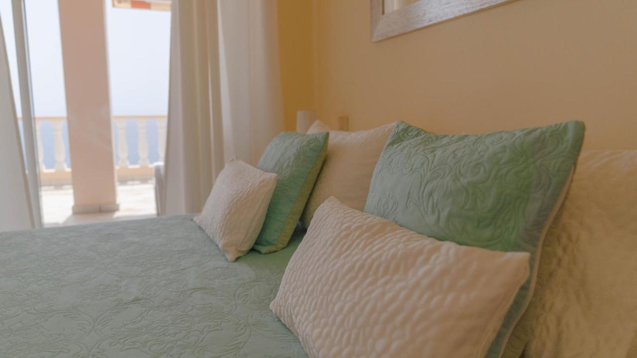 Апартаменты Casa Laura Пуэрто-де-Сантьяго Экстерьер фото